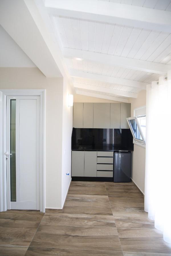 Queen Apartmets Vlorë מראה חיצוני תמונה