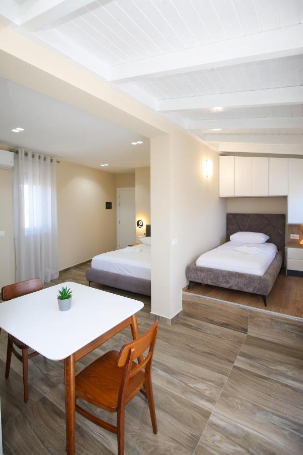 Queen Apartmets Vlorë מראה חיצוני תמונה