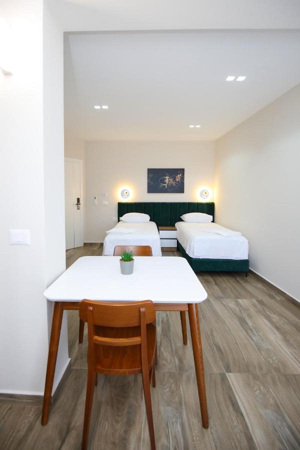 Queen Apartmets Vlorë מראה חיצוני תמונה