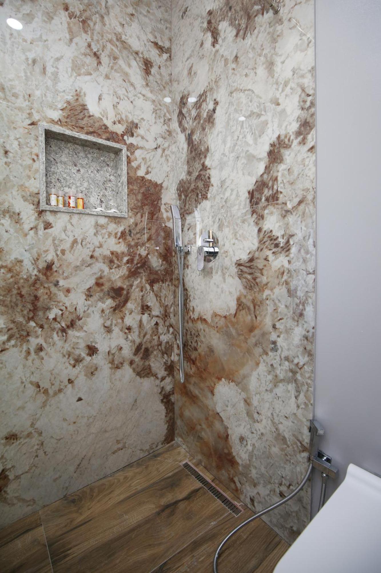 Queen Apartmets Vlorë חדר תמונה