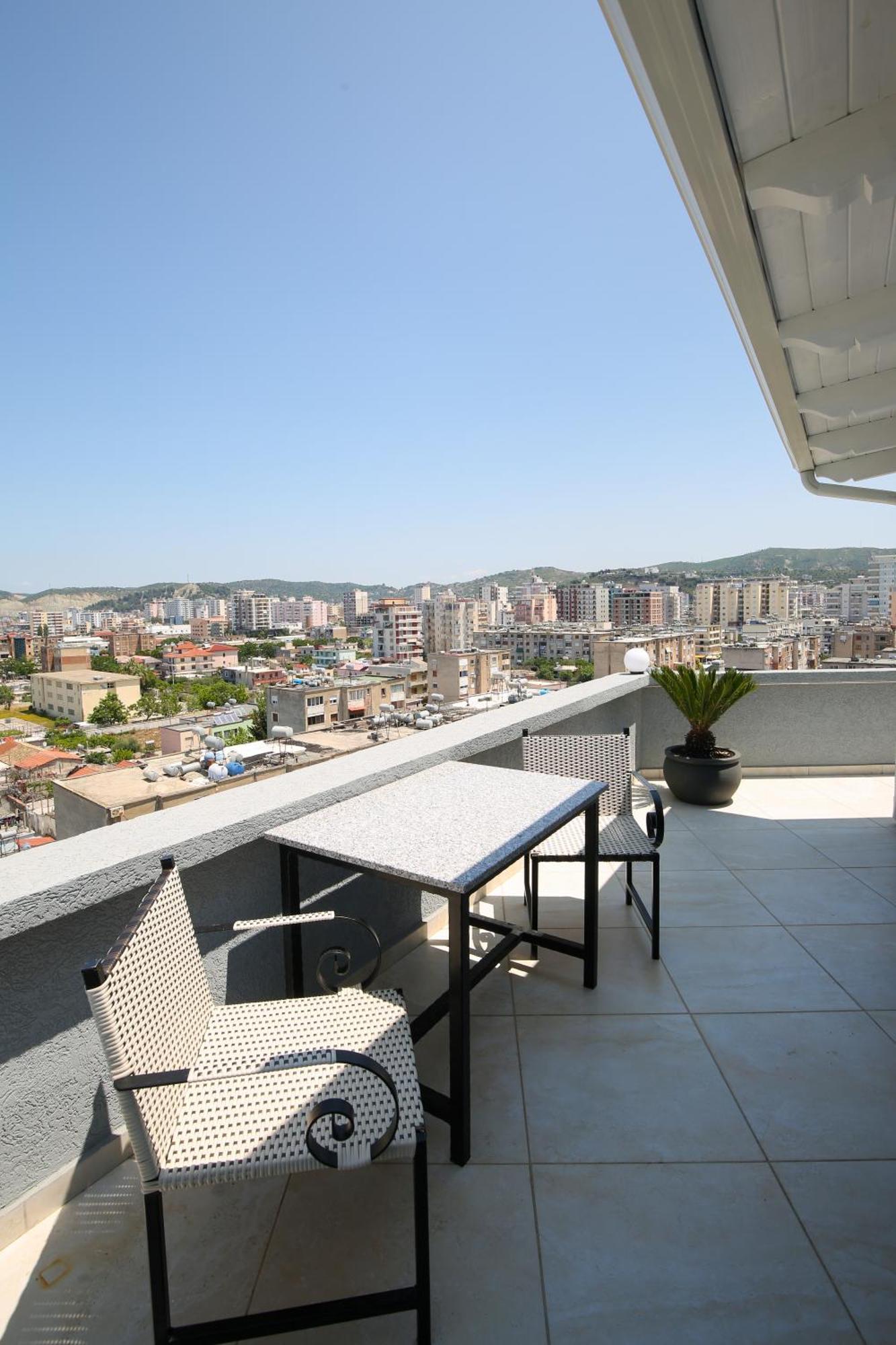 Queen Apartmets Vlorë חדר תמונה